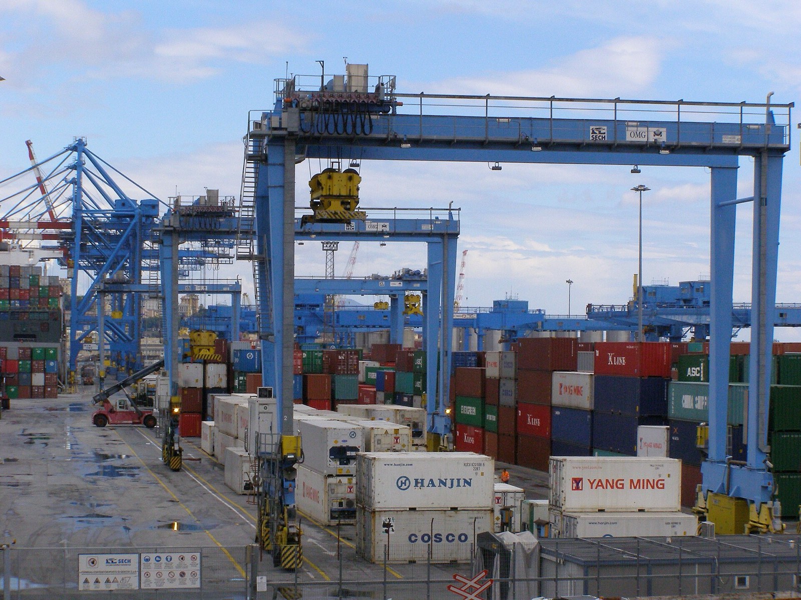 Italy Import Data 2026: Find Italian Importers & Buyers