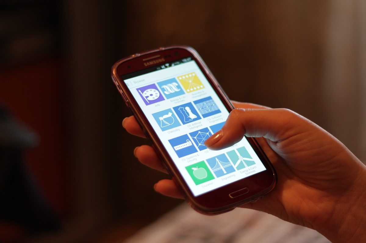 Smartphone Export Data 2026: Find Mobile Phone Buyers