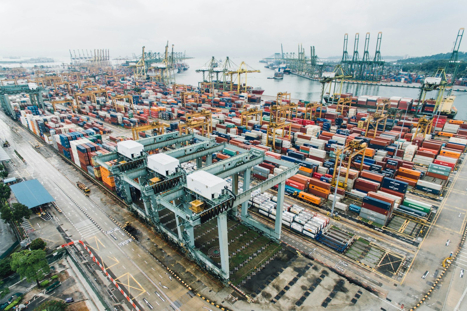 Container terminal — search global shipment data